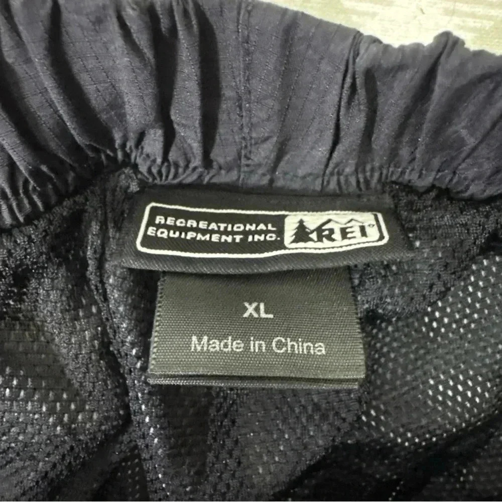 REI Size XL Unisex Black Athletic Zip Pockets Outdoor Hiking Windbreaker Pants - Picture 6 of 9